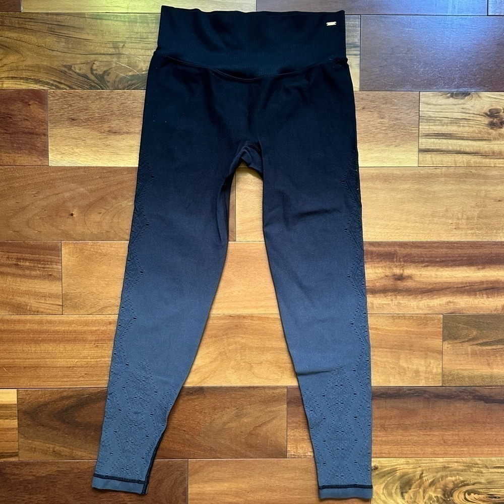 PINK Victoria's Secret Seamless Ombre Legging